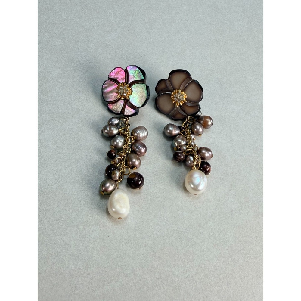 Vintage Mother of Pearl Flower Freshwater Pearl Cluster Dangle Earrings Gold